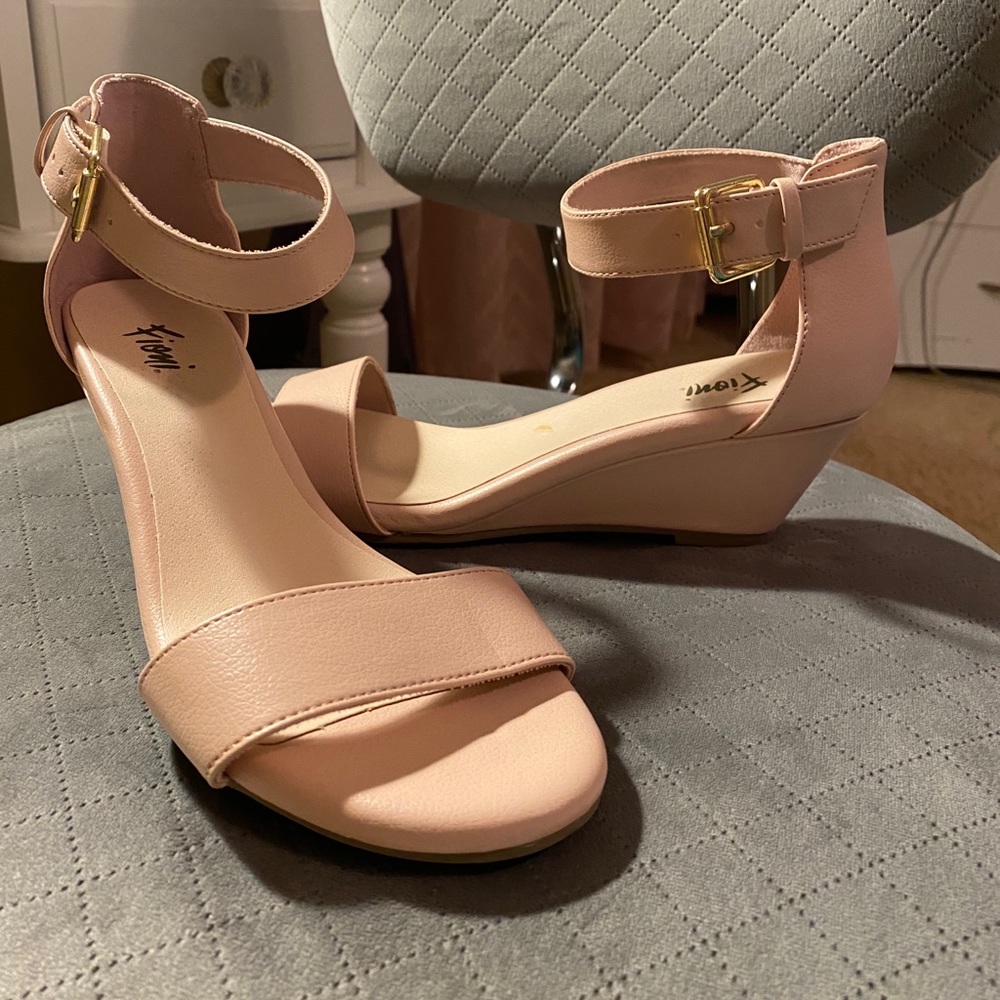 Fioni heels